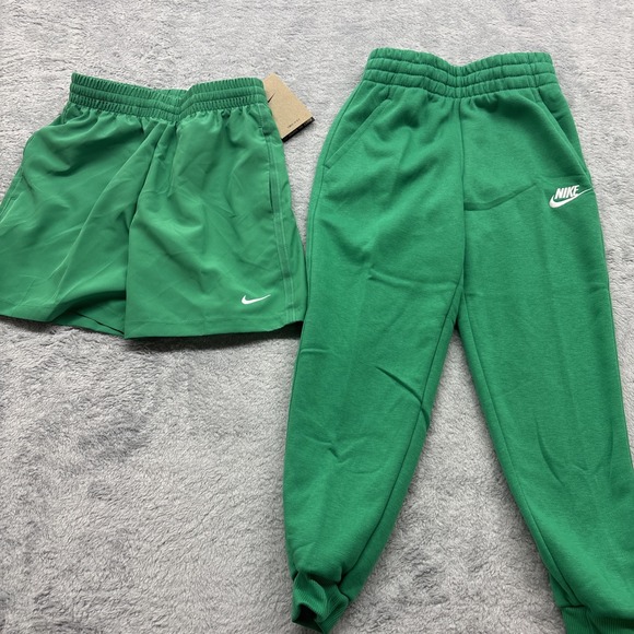 Nike Sportswear Club Fleece Joggers & Athletic Shorts Set Big Kids Small Green - Picture 1 of 4